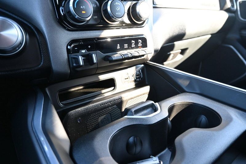 2022 RAM 1500 LaramieImage 25