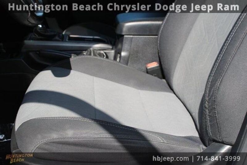 2021 Toyota Tacoma TRD Off-RoadImage 38