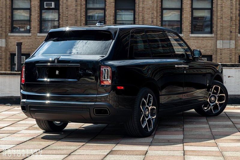 2023 Rolls-Royce Cullinan Black BadgeImage 2