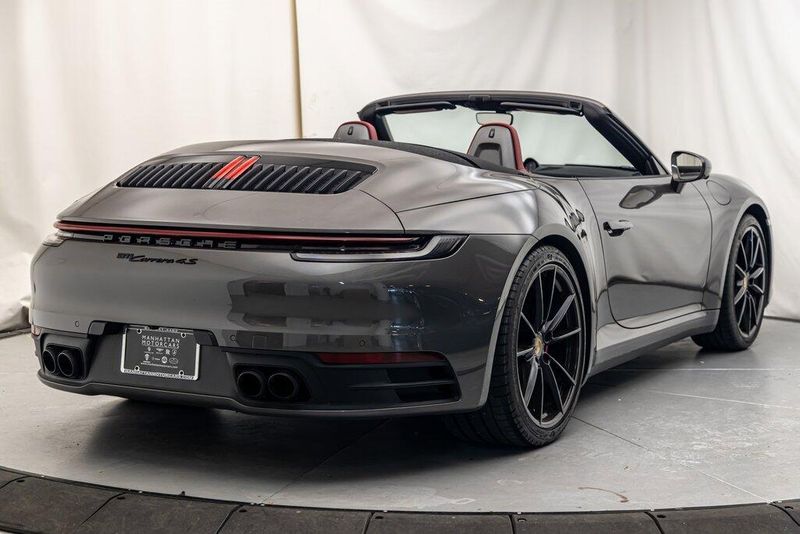 2023 Porsche 911 Carrera 4SImage 5