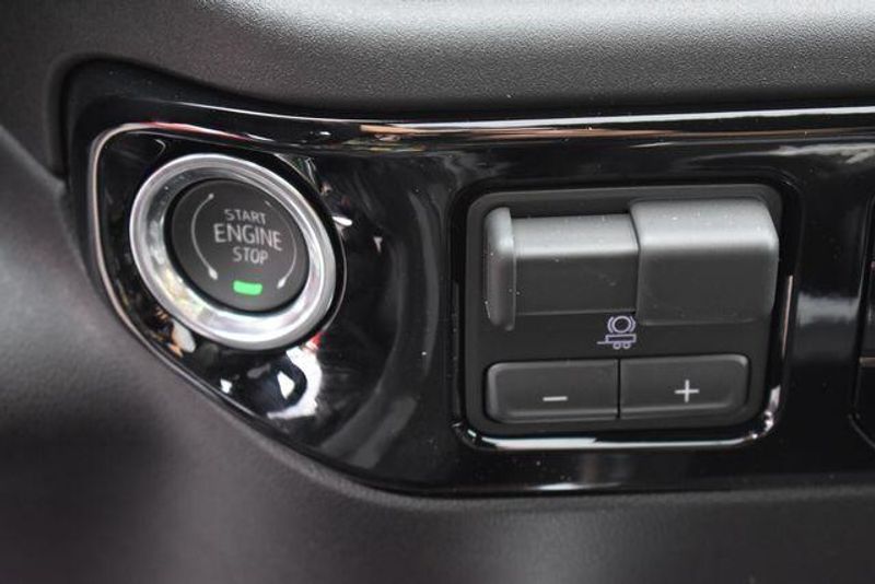 New 2026 Chevrolet Silverado 3500HD High CountryImage 37