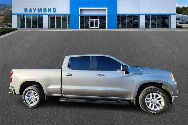 Used 2023 Chevrolet Silverado 1500 RSTImage 9