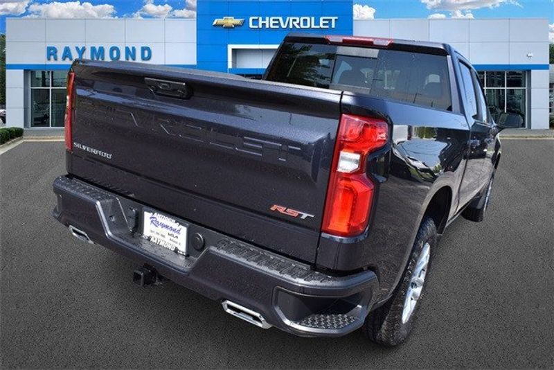 2024 Chevrolet Silverado 1500 RSTImage 3