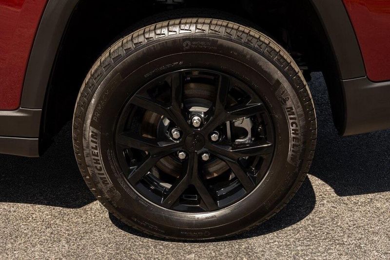 2025 Jeep Grand Cherokee L Altitude XImage 15