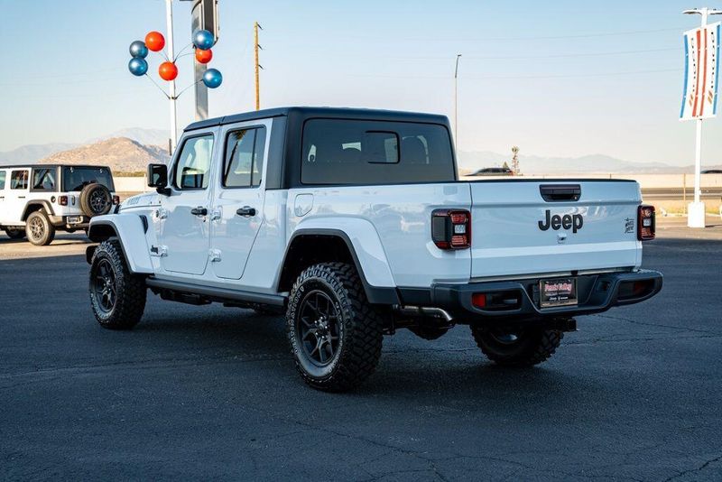 New 2026 Jeep Gladiator WillysImage 5