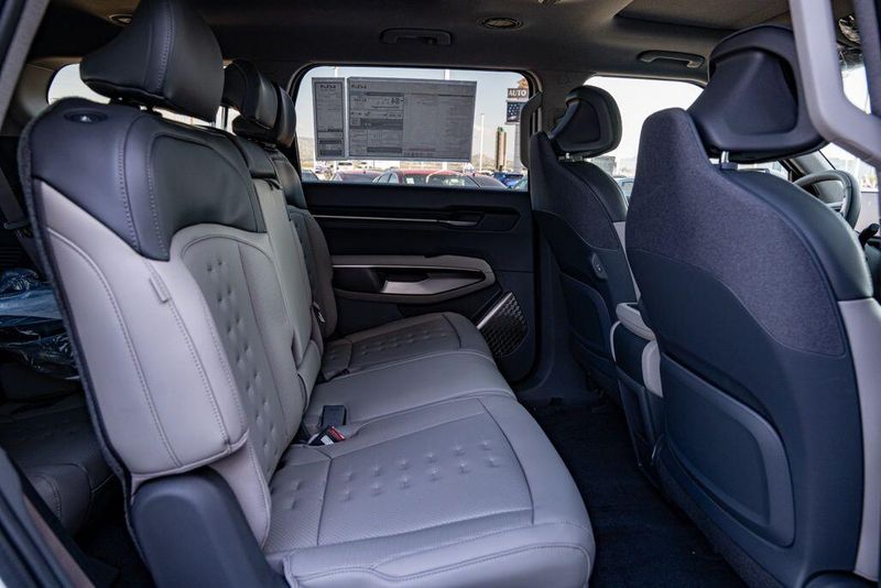 New 2026 Kia EV9 WindImage 16