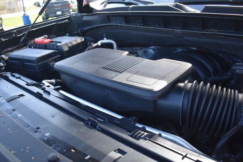 Used 2023 Chevrolet Suburban Z71Image 40