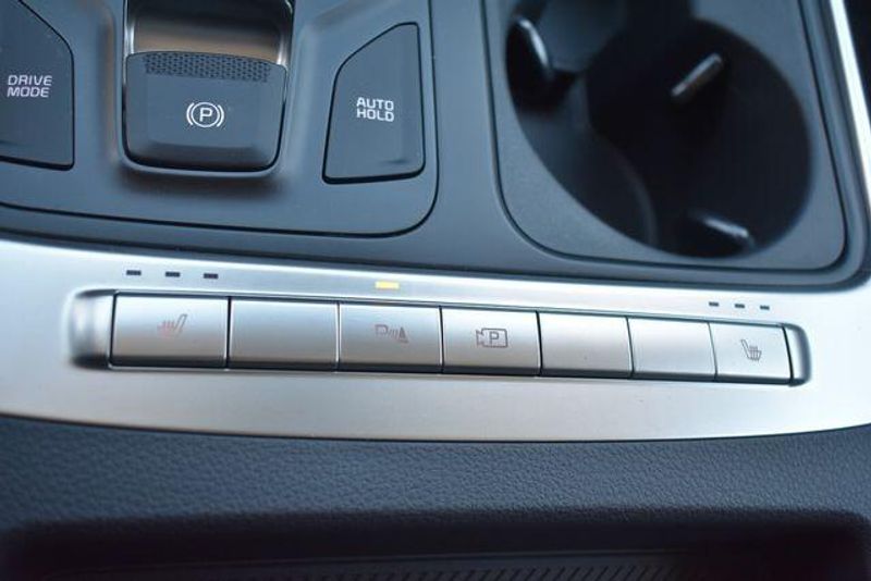 New 2026 Kia Carnival LXSImage 24