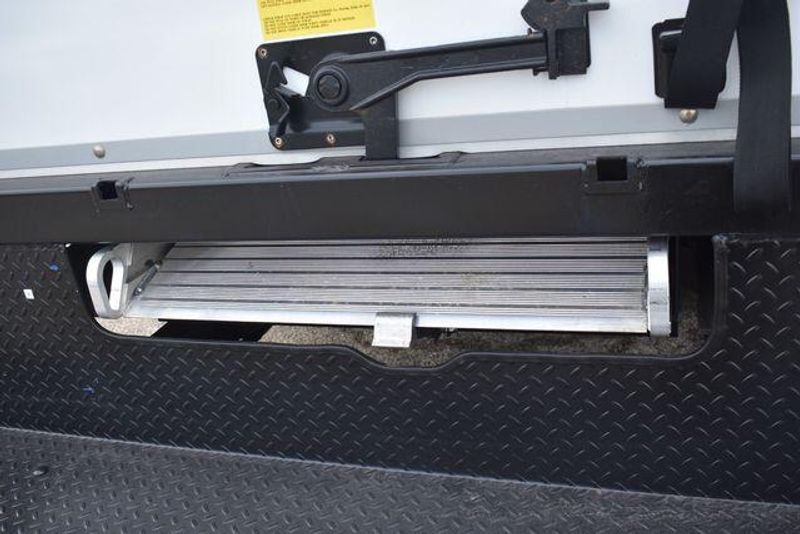 New 2025 Chevrolet Express 3500 Work VanImage 16