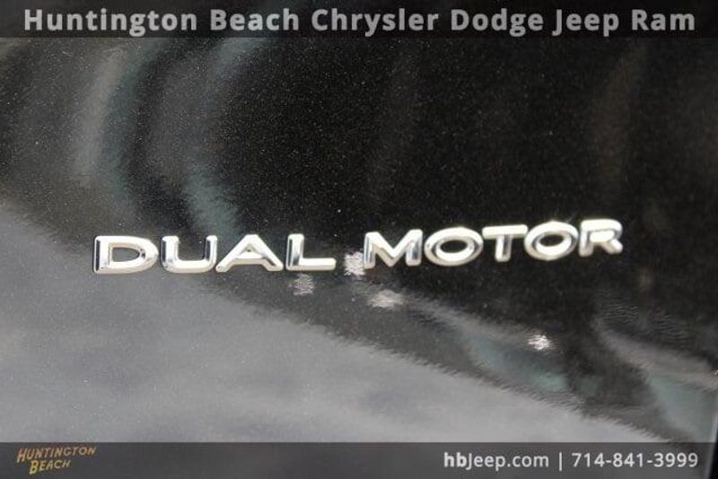 2023 Tesla Model Y Long RangeImage 6