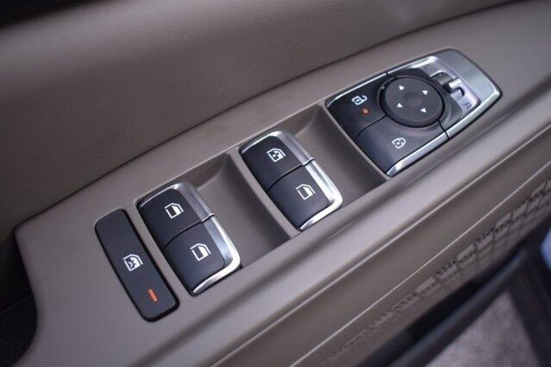 New 2027 Kia Carnival LXSImage 20