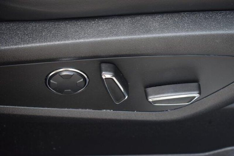 Used 2019 Lincoln MKC ReserveImage 12