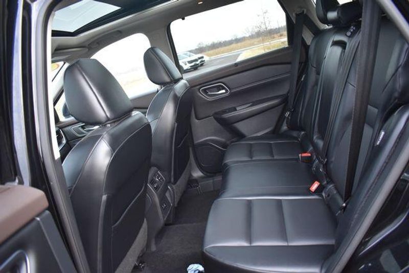 Used 2021 Nissan Rogue SVImage 19