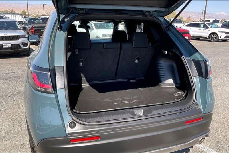 Used 2023 Honda HR-V SportImage 34