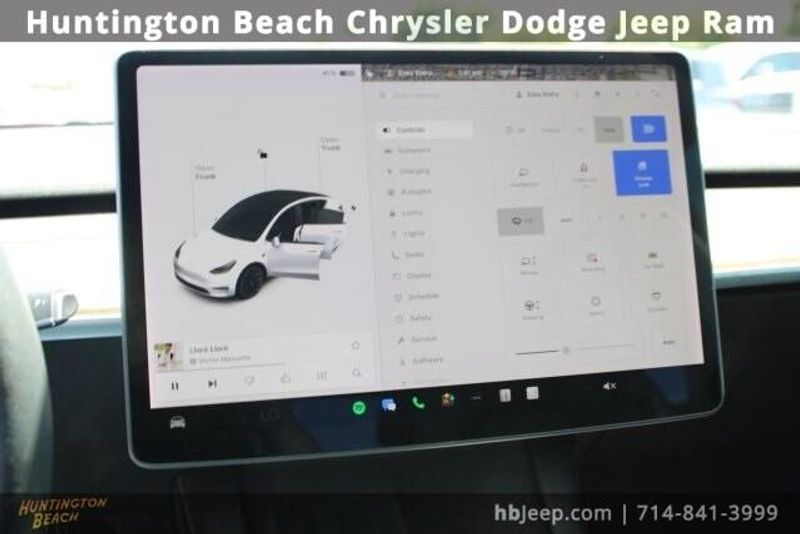 2021 Tesla Model Y Long RangeImage 16