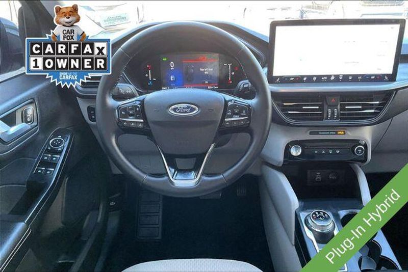 Used 2025 Ford Escape BaseImage 4