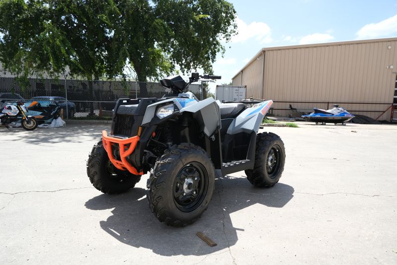 2024 POLARIS SCRAMBLER 850 STORM GRAY AND RADAR BLUE 