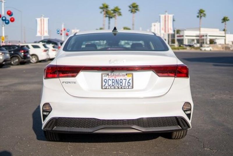 2022 Kia Forte LXSImage 6