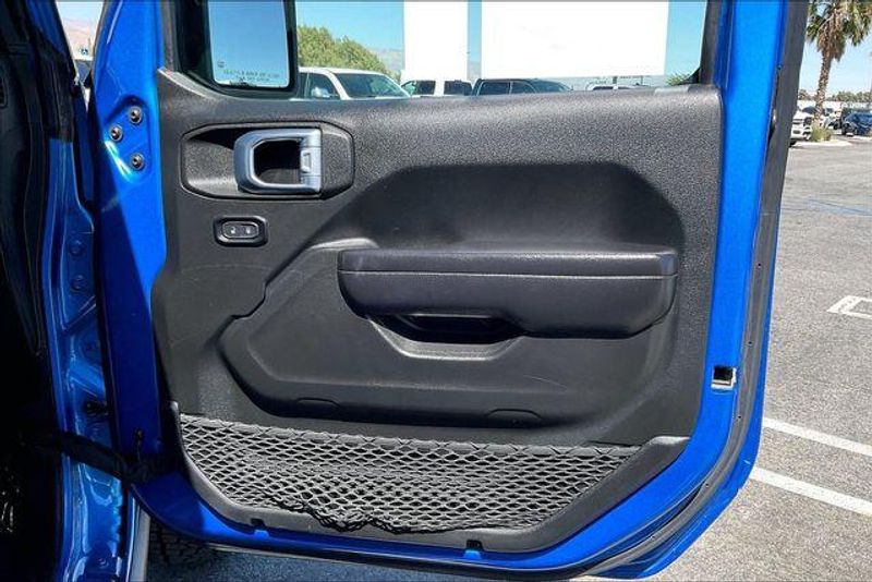 Used 2021 Jeep Gladiator RubiconImage 23
