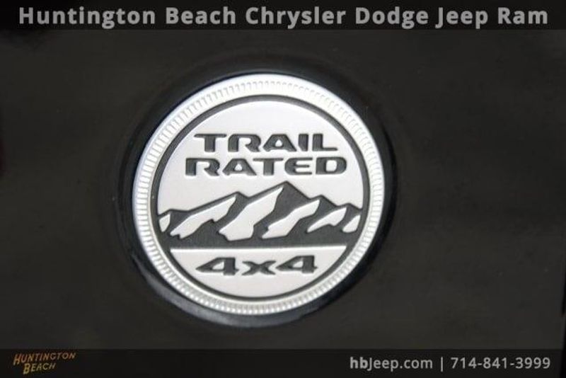 2022 Jeep Gladiator OverlandImage 9