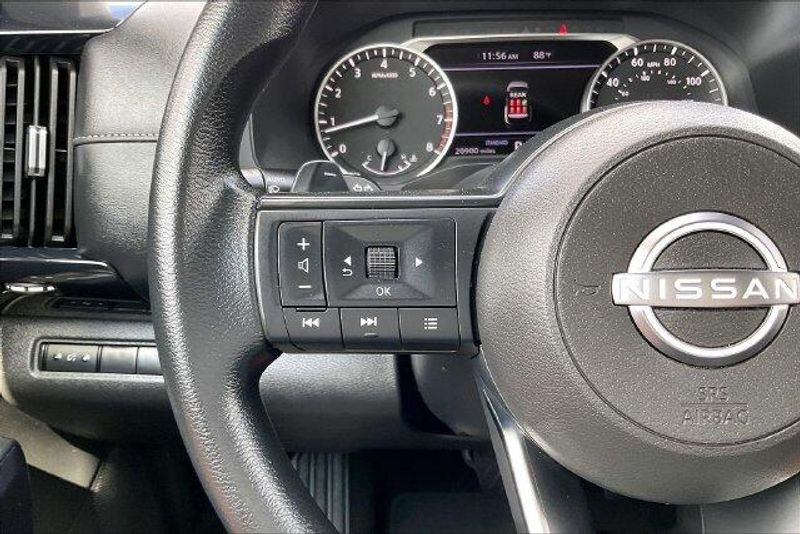 Used 2025 Nissan Pathfinder SImage 18