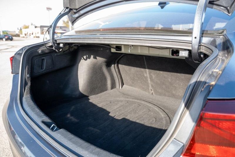 Used 2022 Kia Forte LXSImage 15