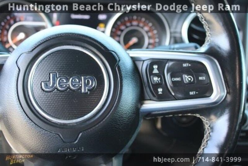 2020 Jeep Gladiator OverlandImage 22