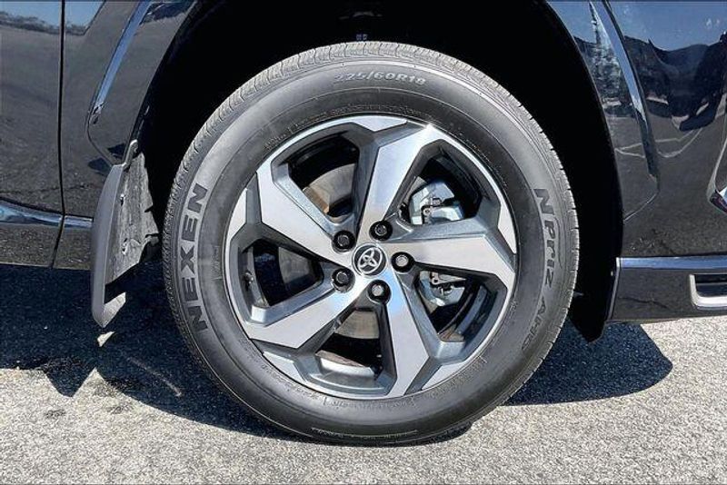 Used 2024 Toyota RAV4 Prime SEImage 8