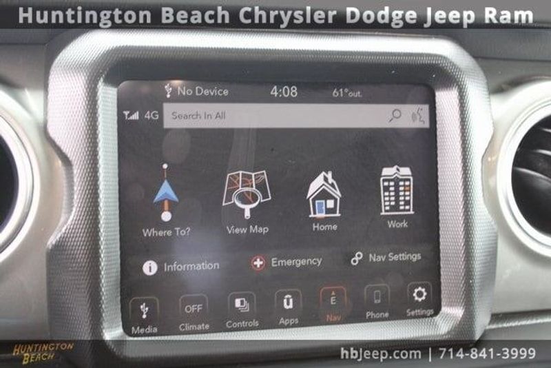 2022 Jeep Wrangler Unlimited SaharaImage 28