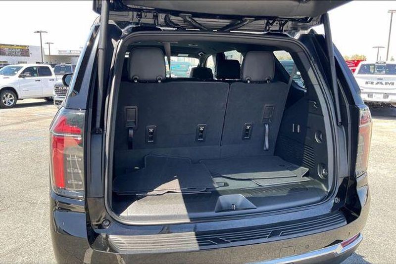 Used 2025 Chevrolet Tahoe LTImage 33