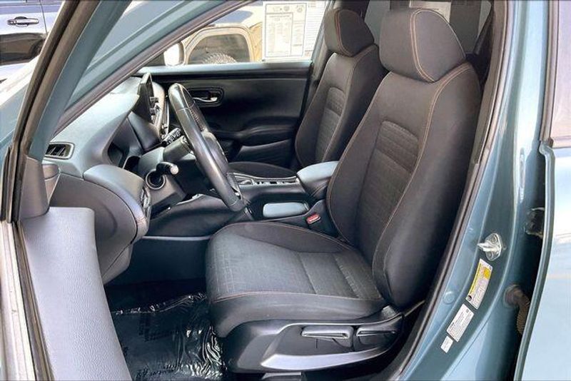 Used 2023 Honda HR-V SportImage 24