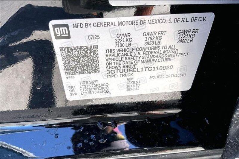 Used 2026 GMC Sierra 1500 AT4XImage 32