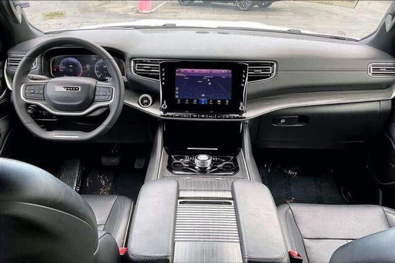 2024 Jeep Wagoneer Series IIIImage 15