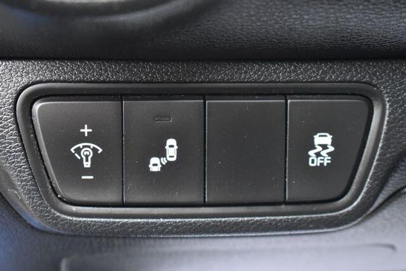 Used 2024 Kia Forte LXSImage 19