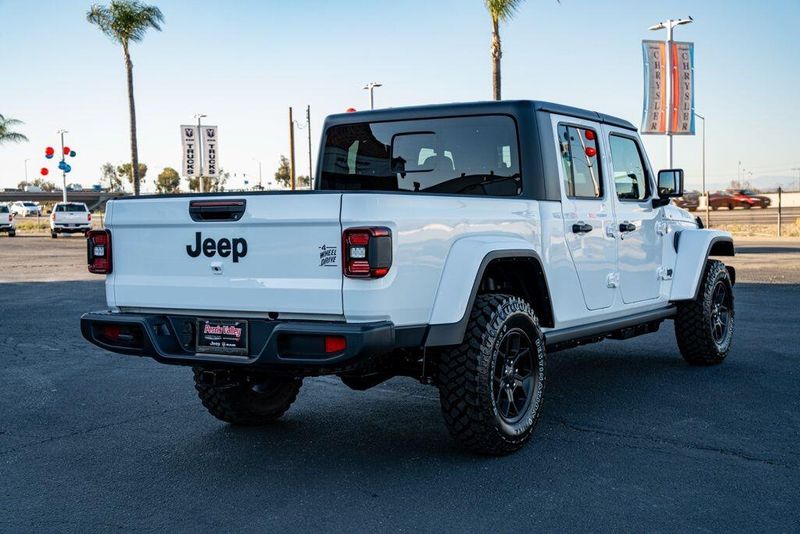 New 2026 Jeep Gladiator WillysImage 7