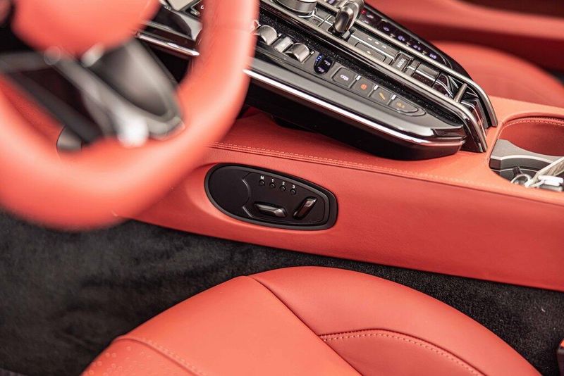 2026 Aston Martin Vantage AM6 photo 19