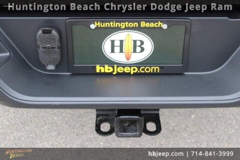2022 Jeep Gladiator OverlandImage 12