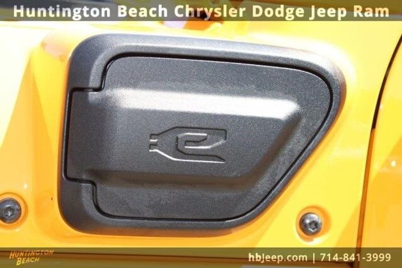 2021 Jeep Wrangler Unlimited Rubicon 4xeImage 9
