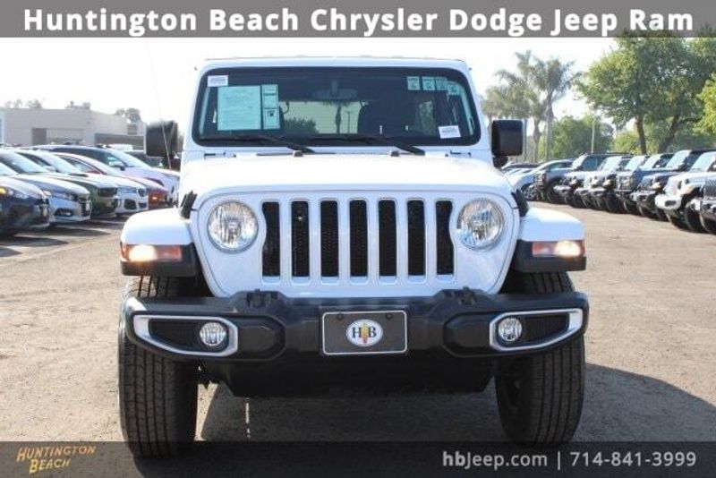 2022 Jeep Wrangler Unlimited SaharaImage 2