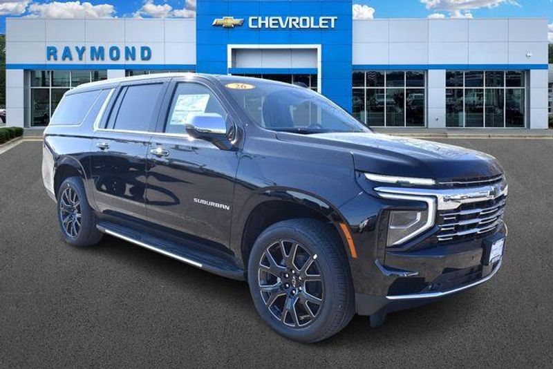 New 2026 Chevrolet Suburban PremierImage 1
