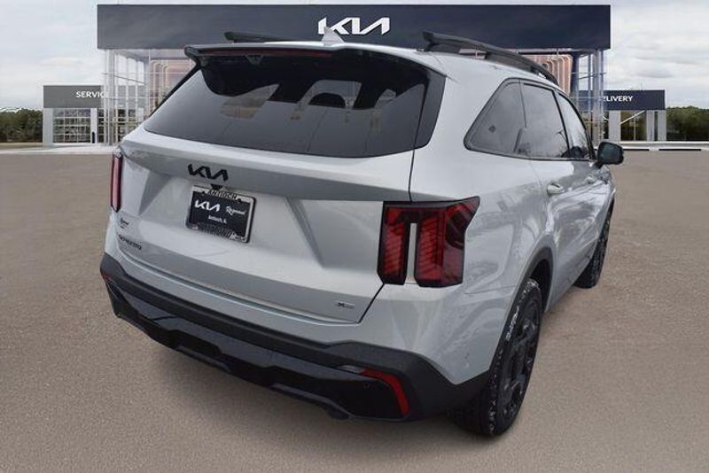New 2026 Kia Sorento X-Line SX PrestigeImage 4