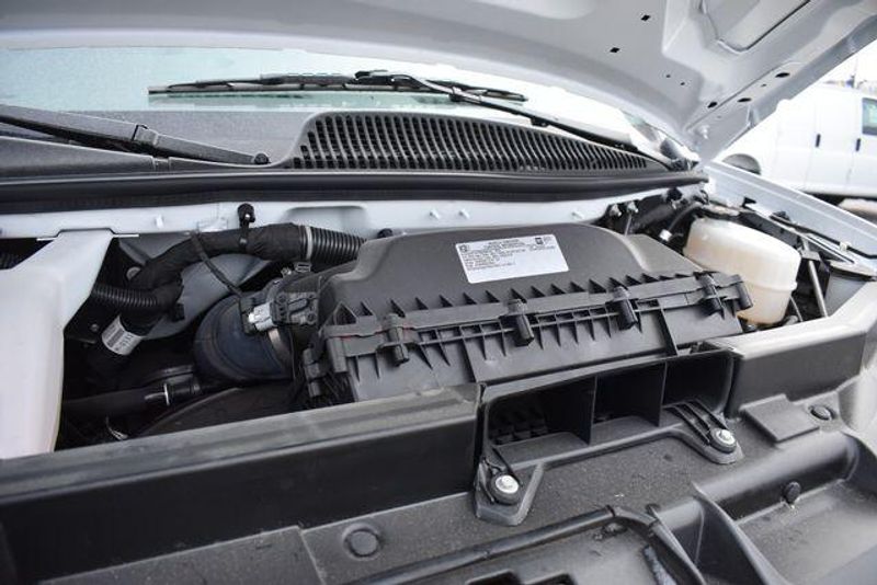 New 2025 Chevrolet Express 2500 Work VanImage 30