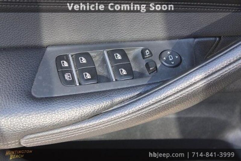 2018 BMW 5 Series 540iImage 10