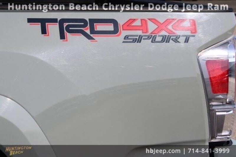 2023 Toyota Tacoma TRD SportImage 12