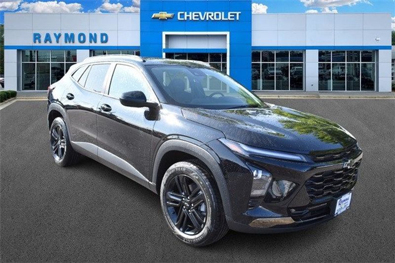 2025 Chevrolet Trax ActivImage 1