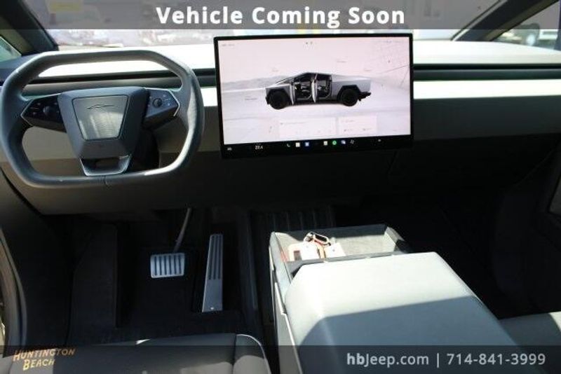 2024 Tesla Cybertruck BaseImage 15