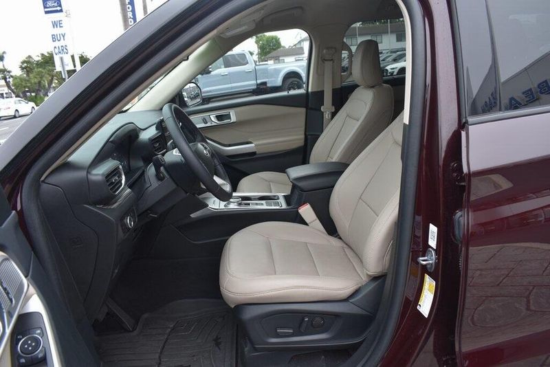 Used 2023 Ford Explorer LimitedImage 16