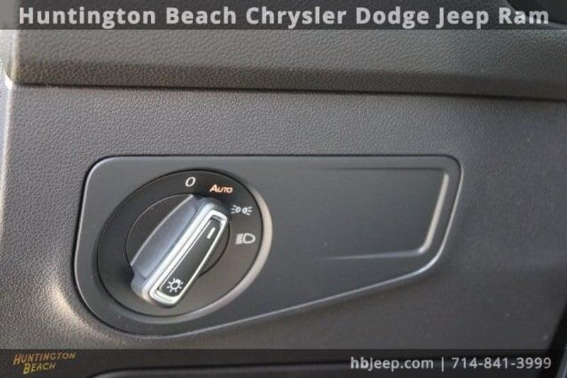 2018 Volkswagen Tiguan 2.0T SEImage 13
