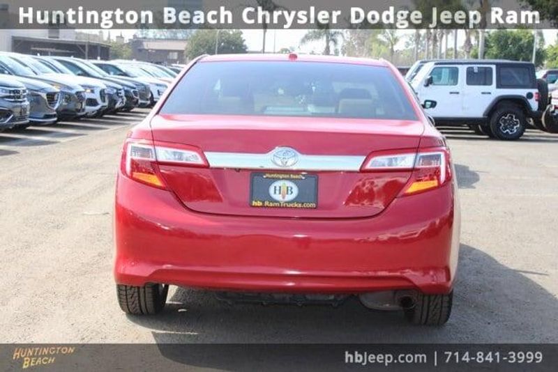 2014 Toyota Camry XLEImage 4