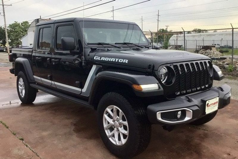 2023 Jeep Gladiator SportImage 7